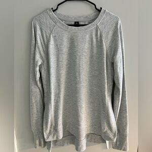 Yogalicious Women’s Gray Side Split Tunic Sweatshirt Size L (W99)
